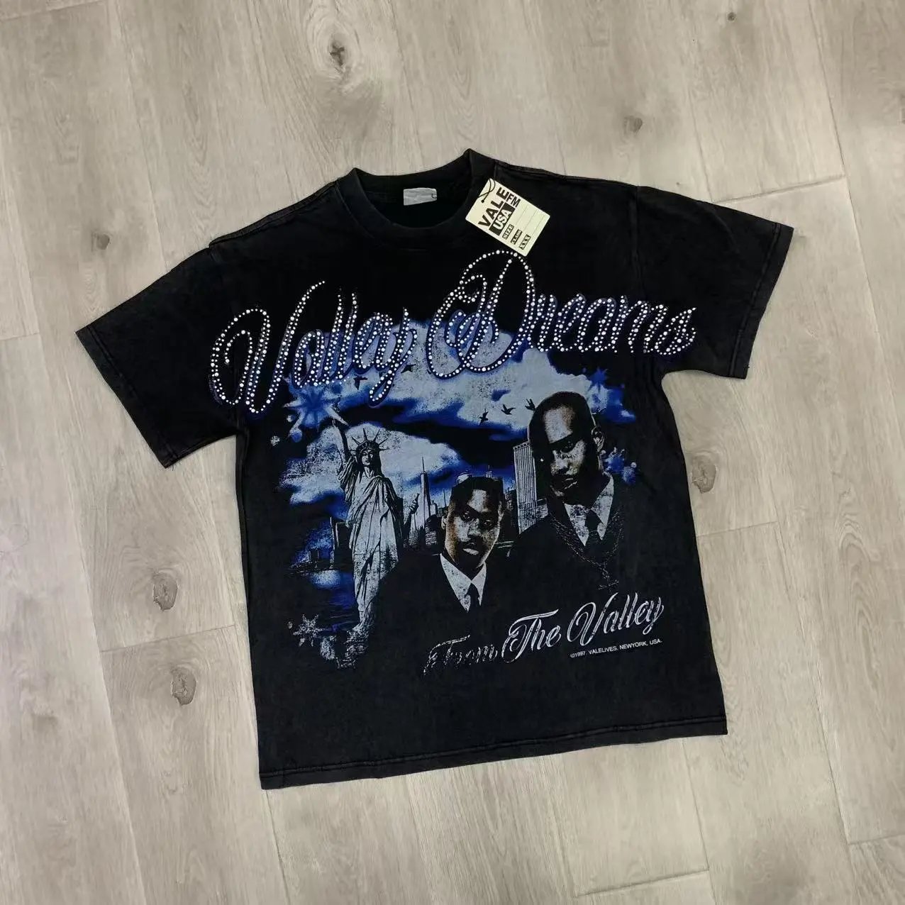 Vale Lives Valley Dreams Black Graphic T-Shirt