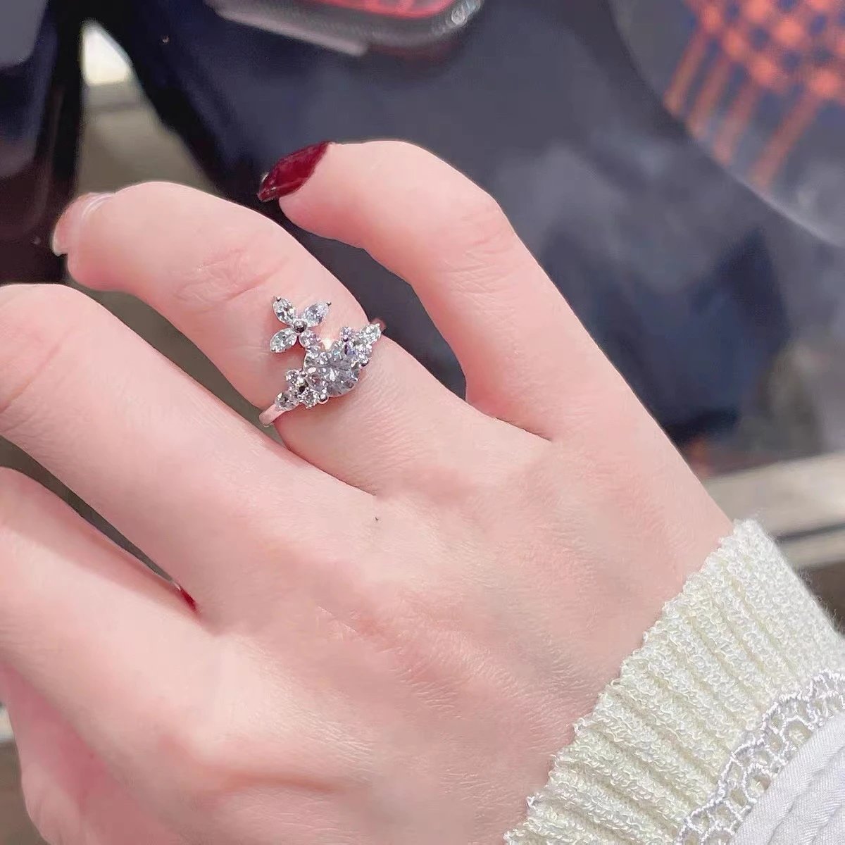Silver Flower Design Clear Crystal Cluster Ring