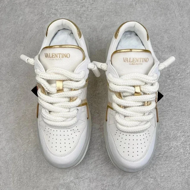 Valentino Garavani Sneakers One Stud XL platform product detail image 10