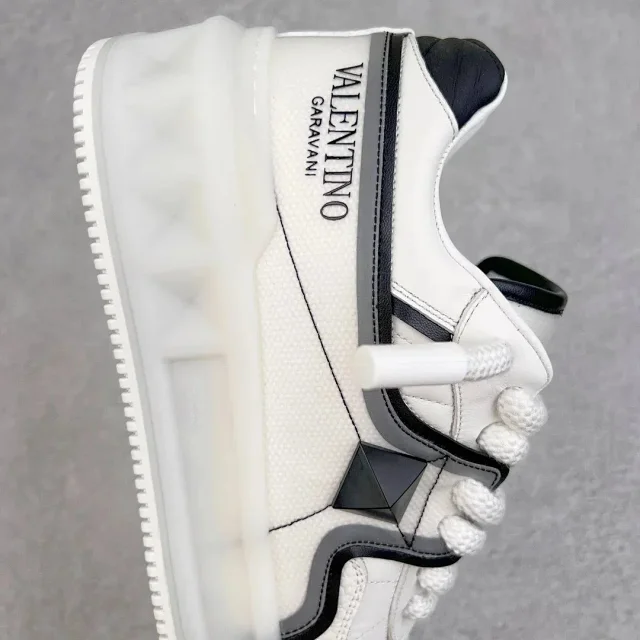 Valentino Garavani Sneakers One Stud XL platform product detail image 58