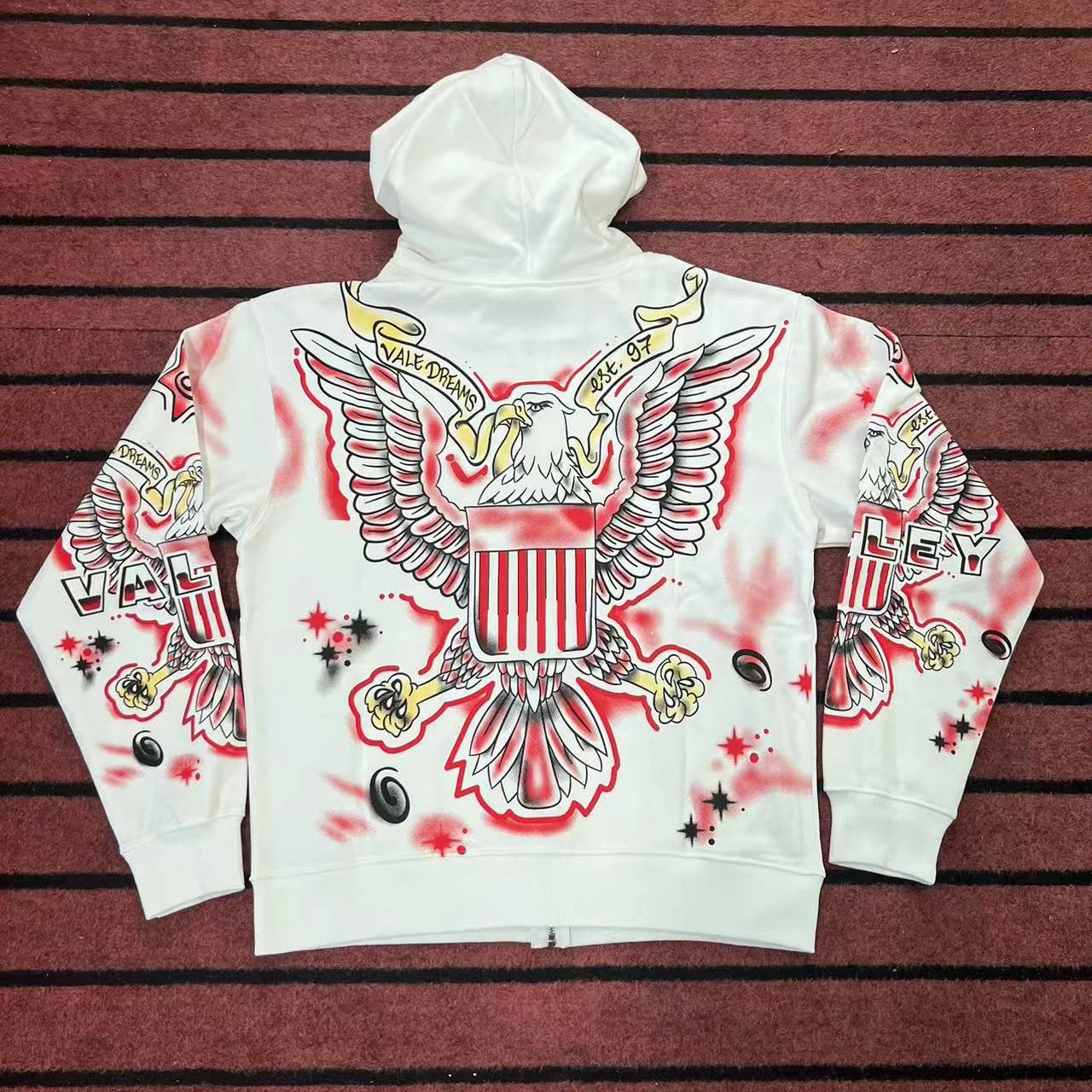 Valley Dream White Eagle Graphic Zip-Up Hoodie