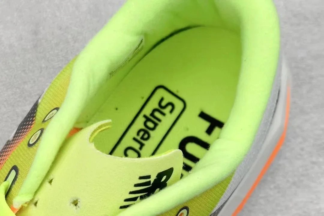 New Balance Sneakers FuelCell Rebel v4 image 8