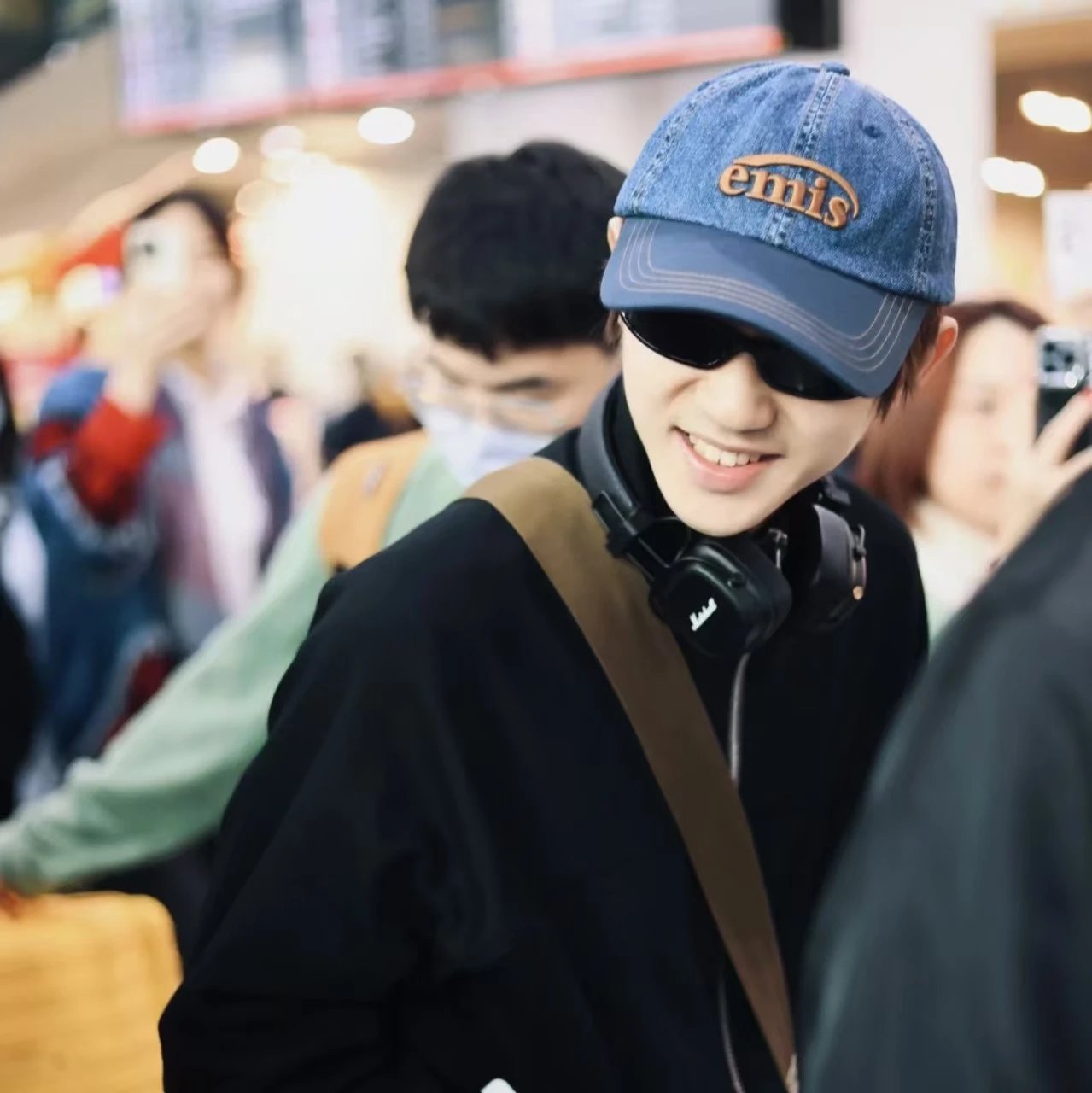 Emis Denim Cap Black Pink Two-Tone Casual