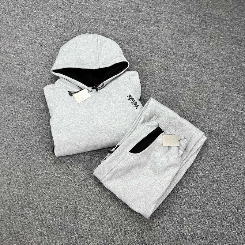 Mertra Matching Sets Color-block hooded sweatshirt and jogger set — 2003 set