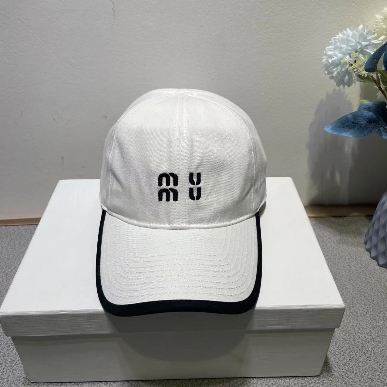 MU Brand Embroidered Logo Adjustable Baseball Cap Navy Pink White Gray Casual