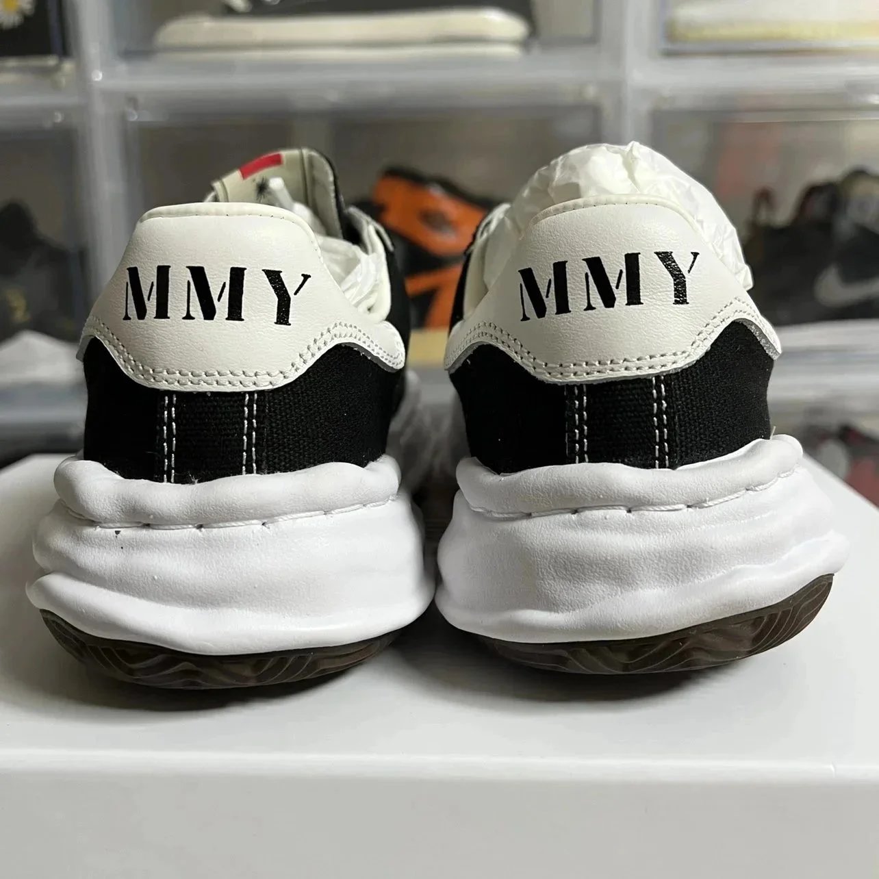 MMY Blakey Black White Casual Sneakers