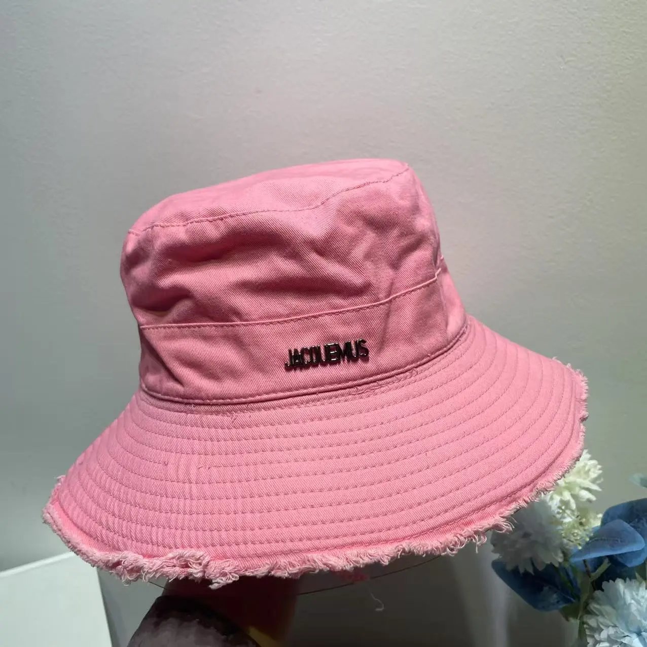 Jacquemus Bucket Hat Beige Frayed Edge Casual