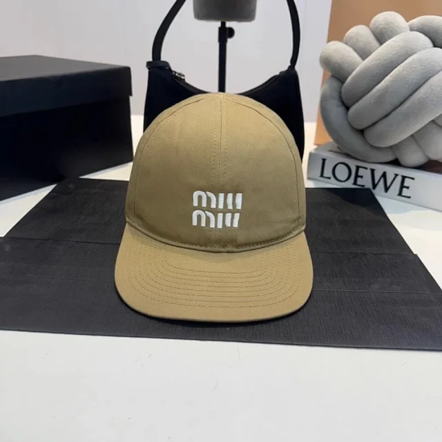 Miu Hats Embroidered Logo Baseball Cap product detail image 16