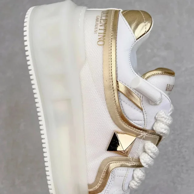 Valentino Garavani Sneakers One Stud XL platform product detail image 14