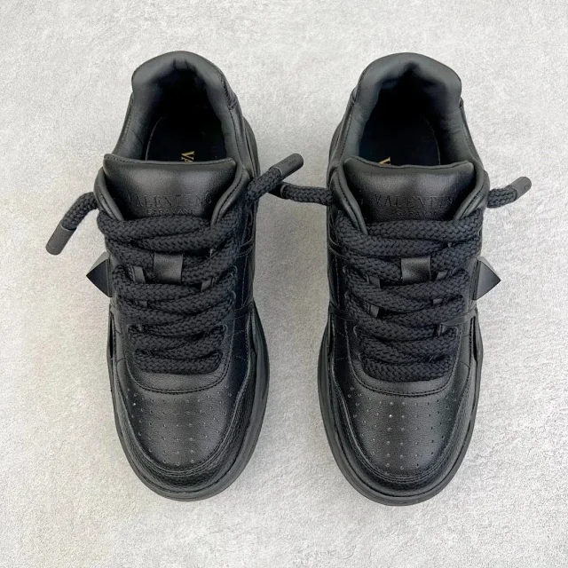 Valentino Garavani Sneakers One Stud XL platform product detail image 17