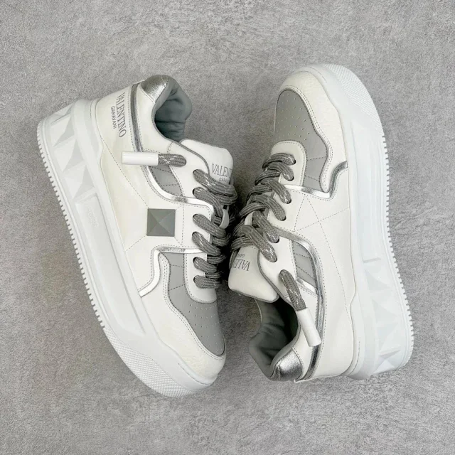 Valentino Garavani Sneakers One Stud XL platform product detail image 37