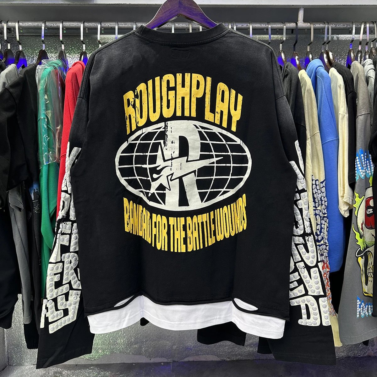 Roughplay Bandai For The Battle Wounds Black Graphic Oversized T-Shirt