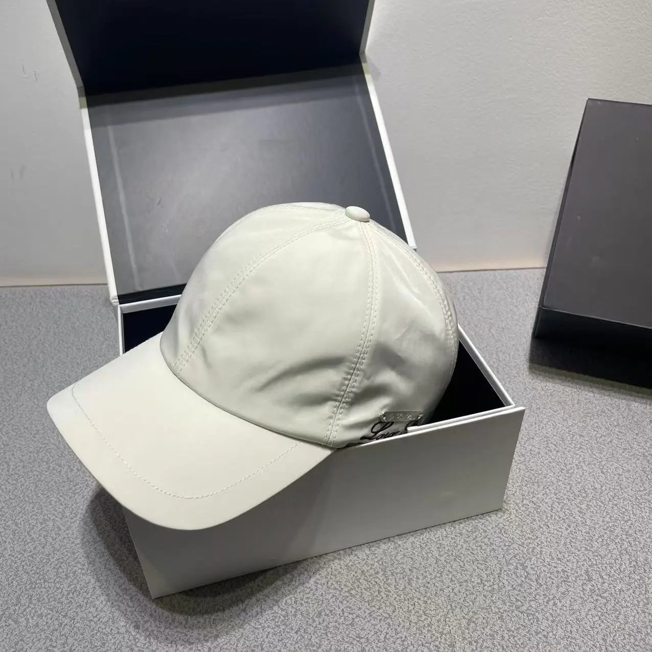 Unbranded Classic Six Panel Snapback Cap Assorted Colors Casual Baseball Hat