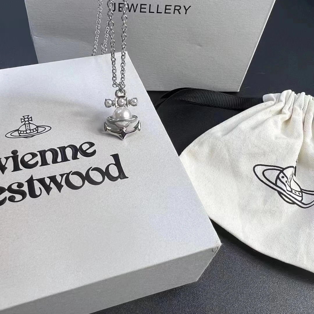 Vivienne Westwood Orb Pearl Gold Chain Necklace