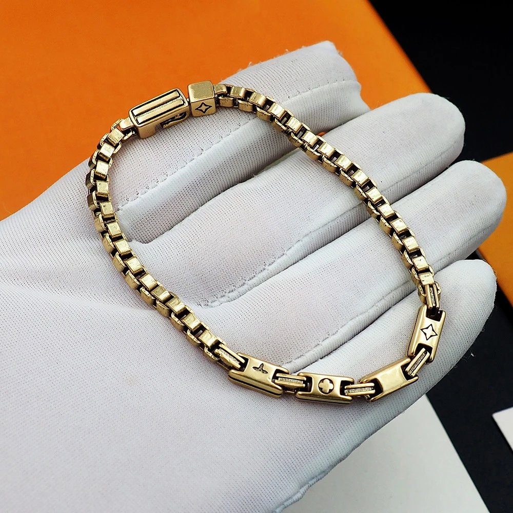 Louis Vuitton Chain Reaction Silver Metallic Link Bracelet