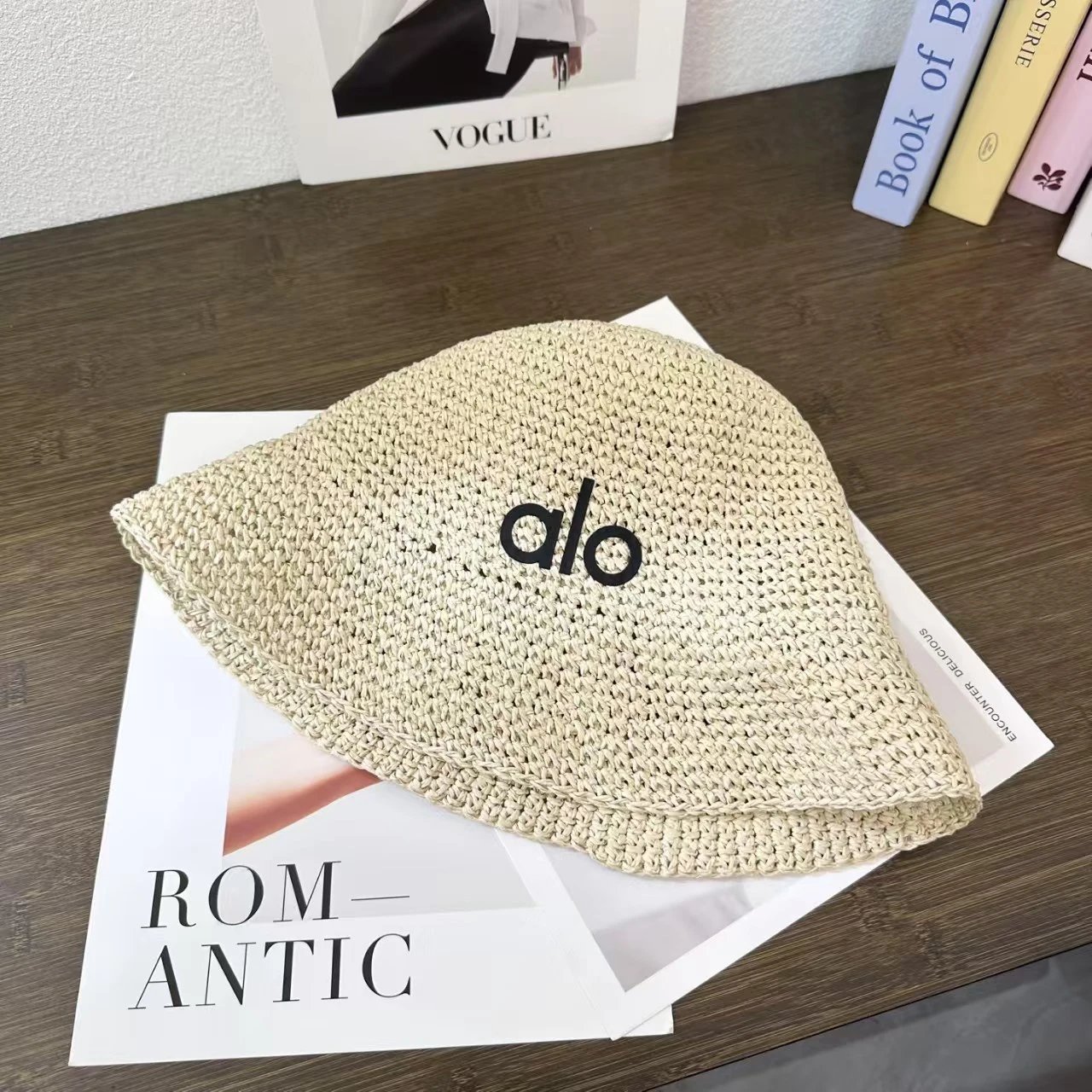 Alo Woven Bucket Hat Beige Black Summer Style