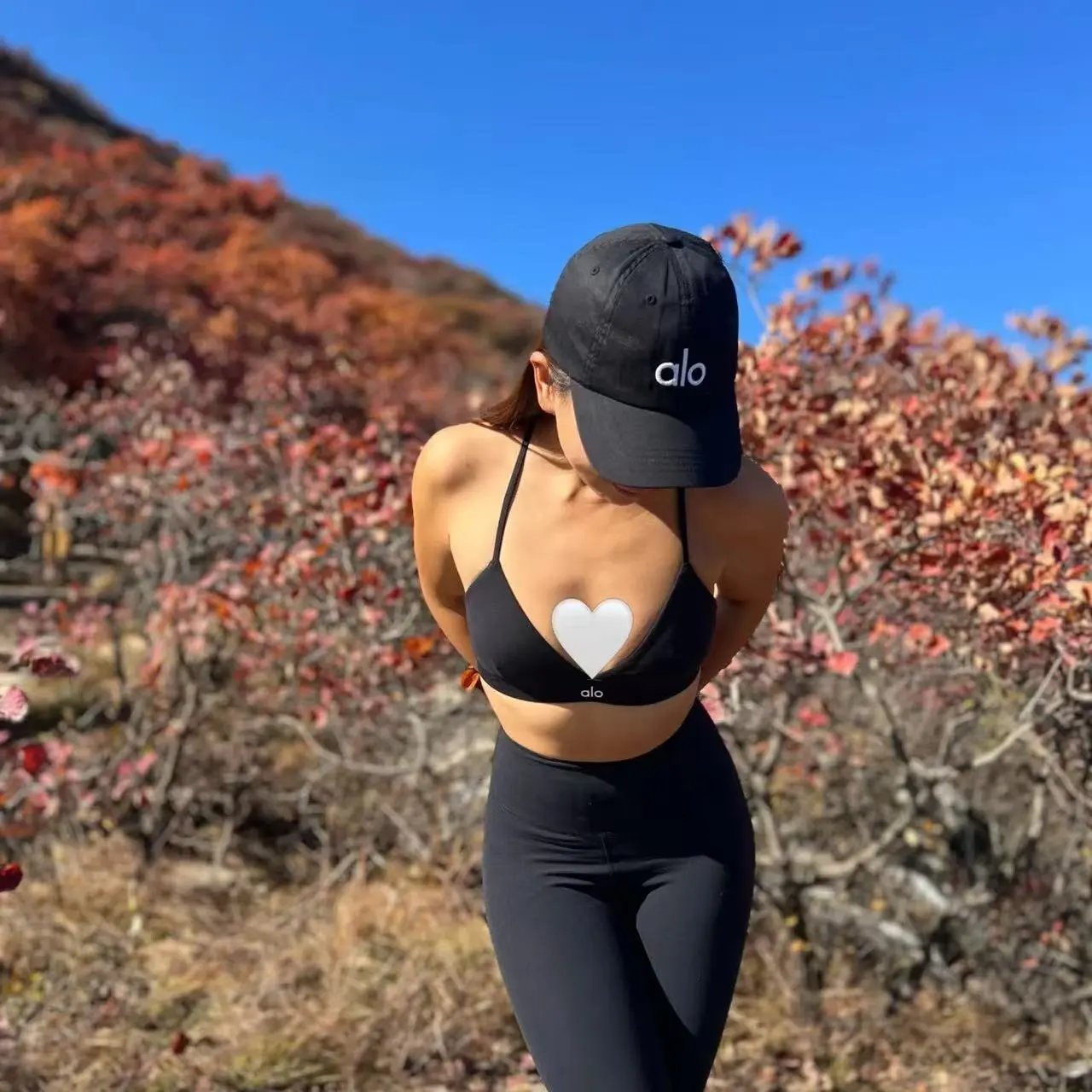 Alo Yoga Black Sports Bra And Leggings Set