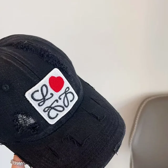 Loewe Hats Distressed Logo Patch Baseball Cap product detail image 9