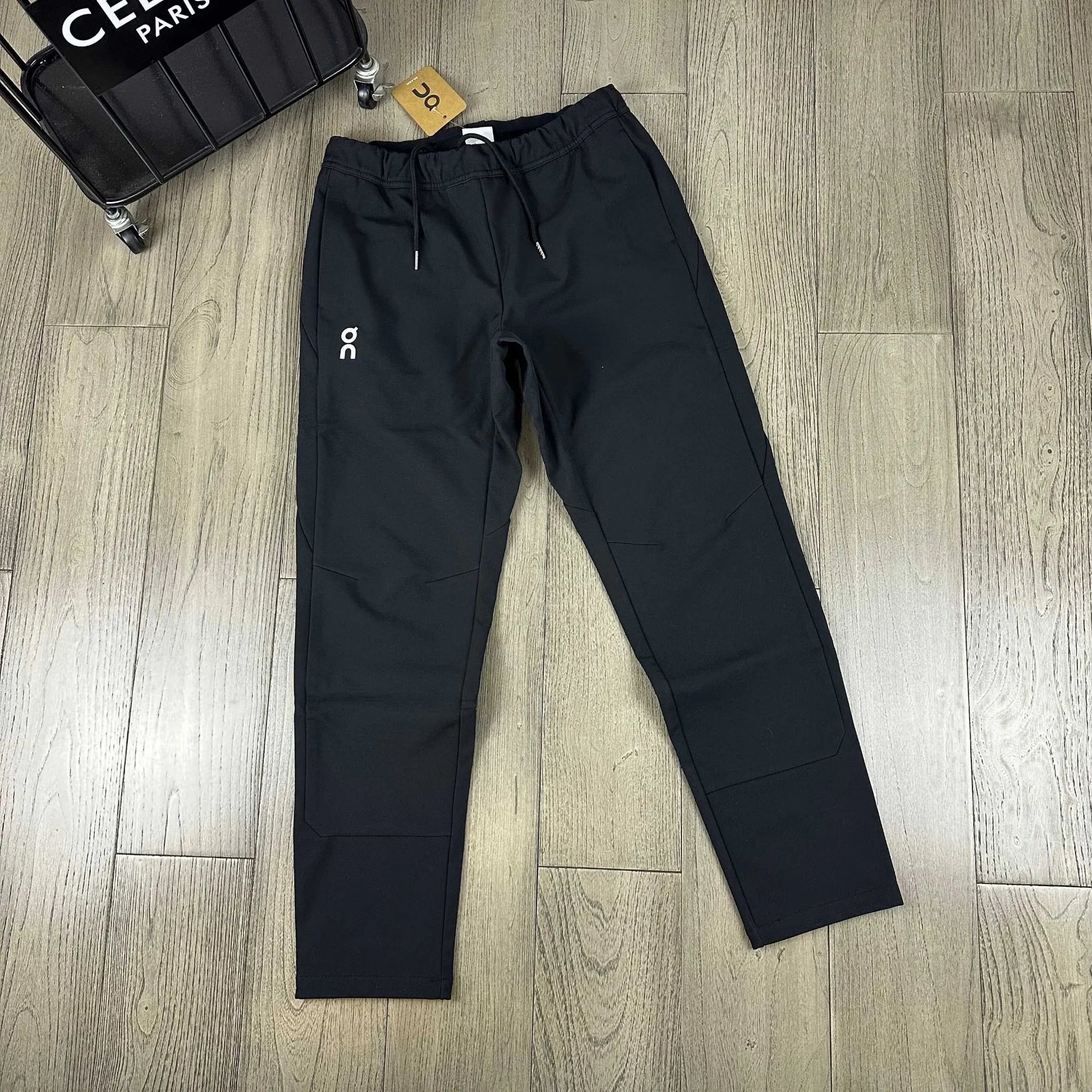 On Trousers Drawstring Tapered Athletic — Black