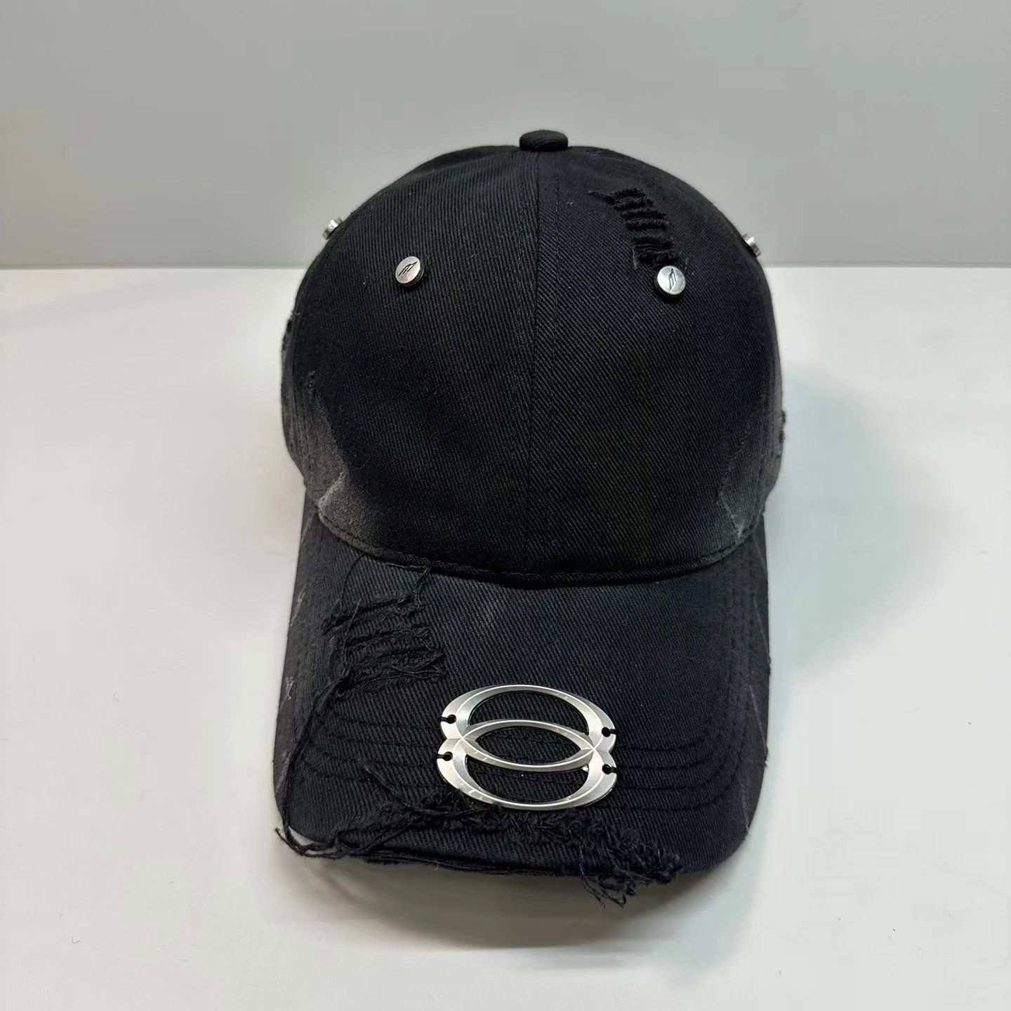 Distressed Denim Baseball Cap with Metal Oval Emblem in Khaki Gray Olive White Black Red Blue