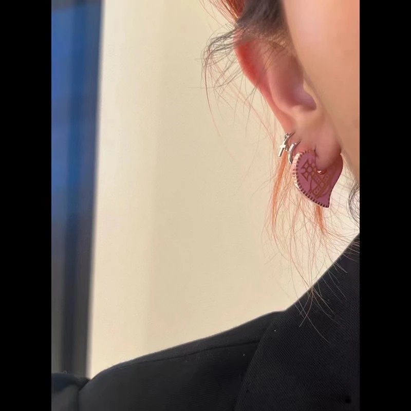 Silver Heart Patterned White Black Earrings Vintage Style