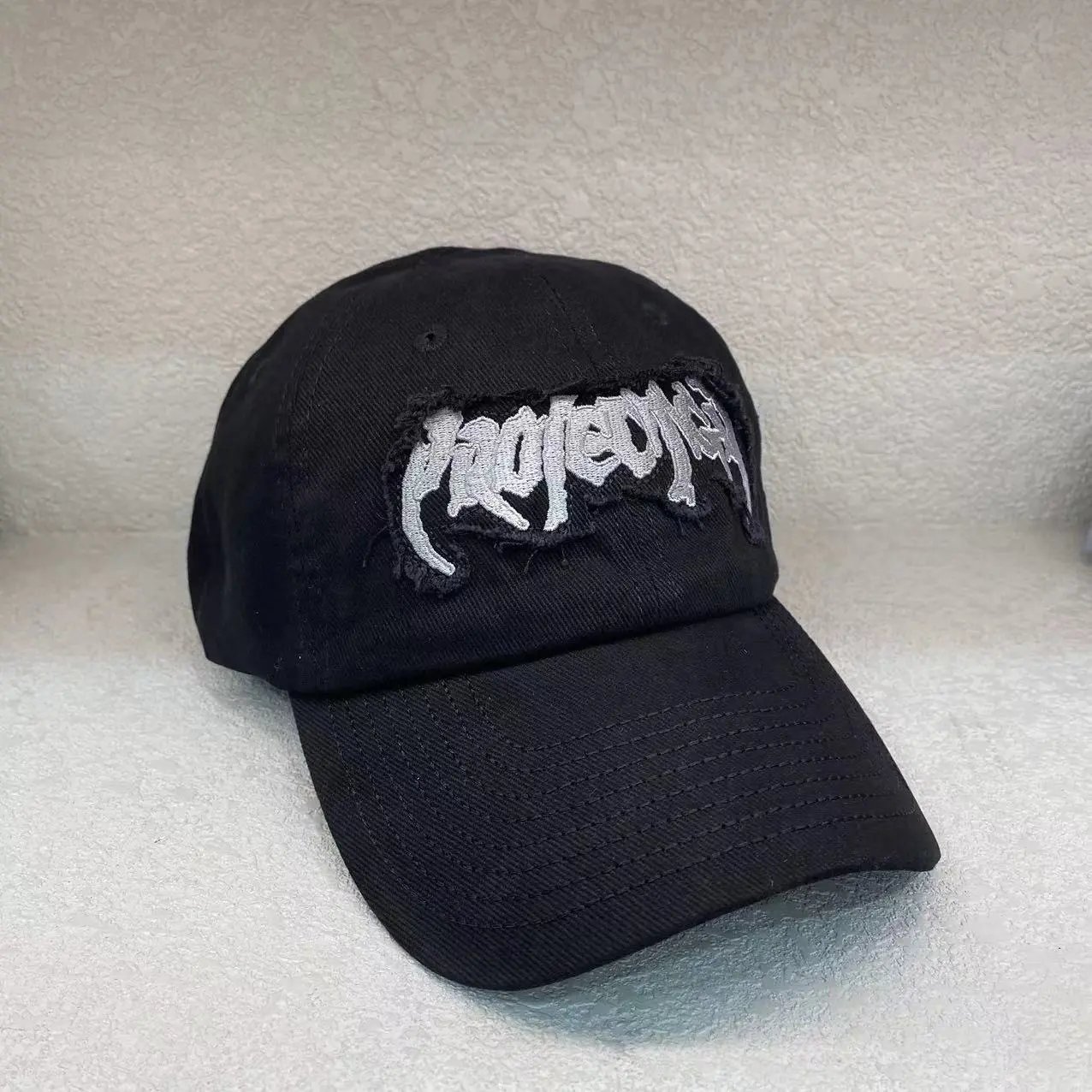 Distressed Embroidered Logo White Black Streetwear Baseball Cap