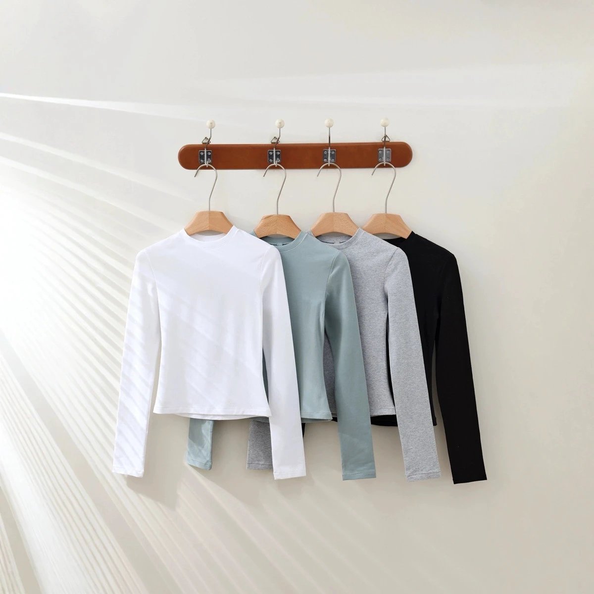 Basic Long Sleeve Crop Top White Light Blue Gray Black Minimalist