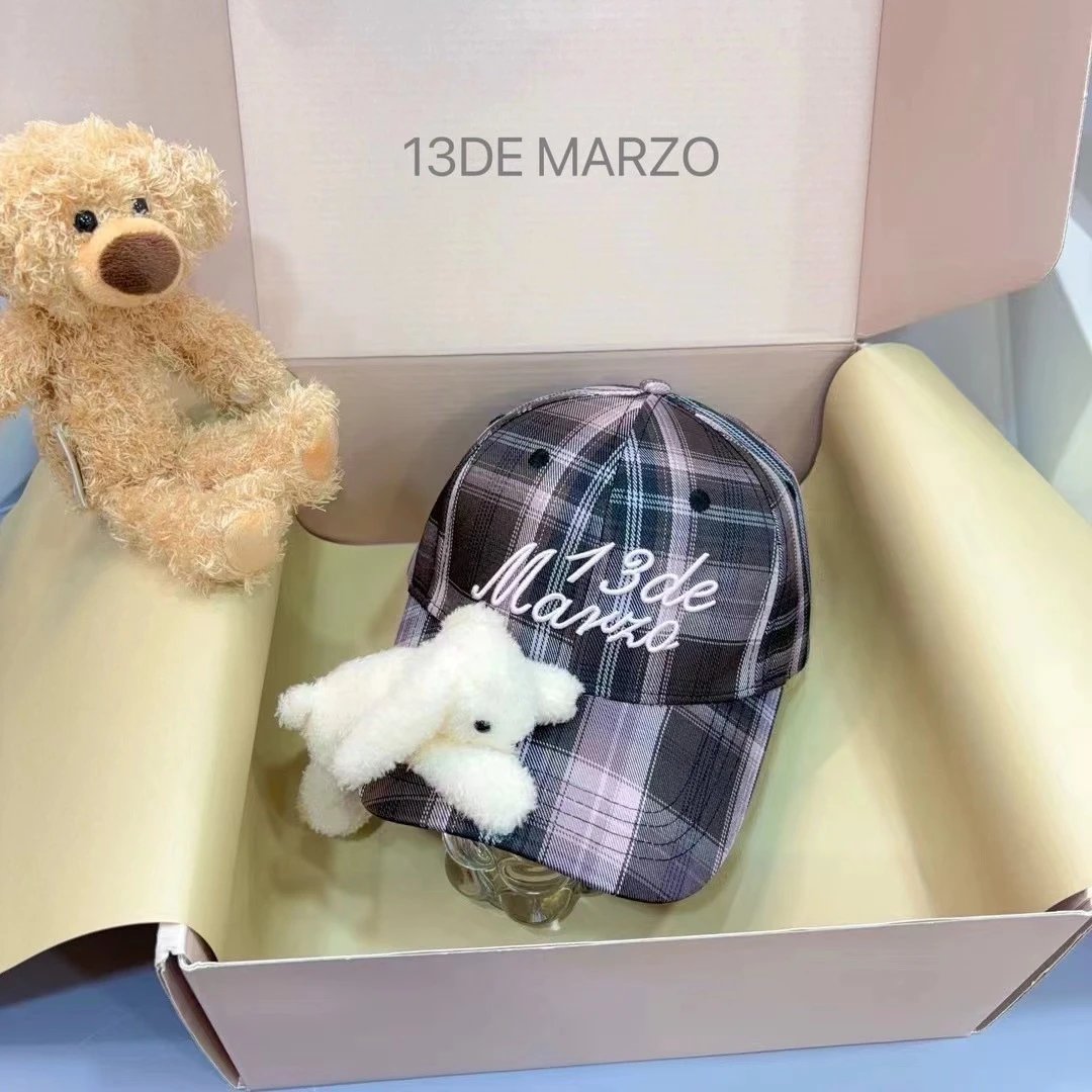 13DE MARZO Plaid Cap Black White Blue Yellow Casual Baseball Hats