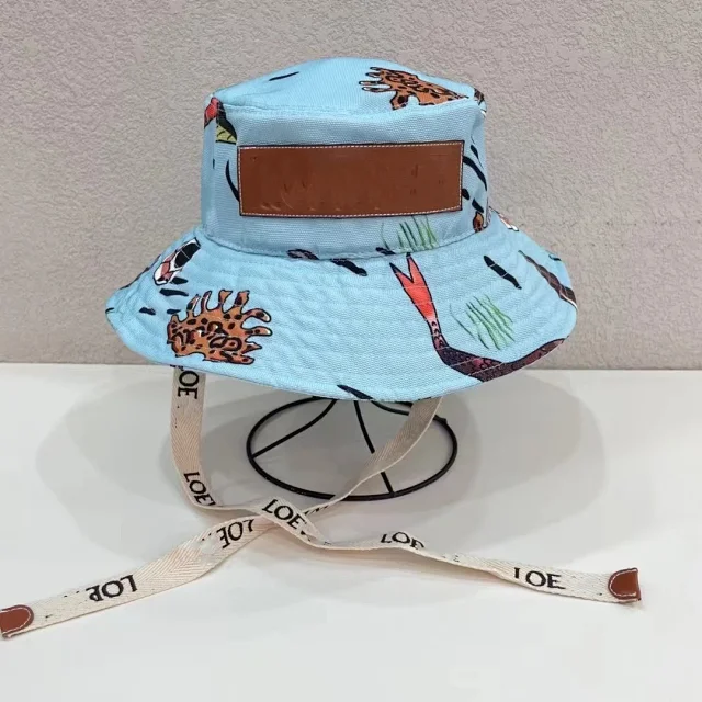 Unbranded Hats Printed wide-brim bucket hat with chin strap product detail image 3