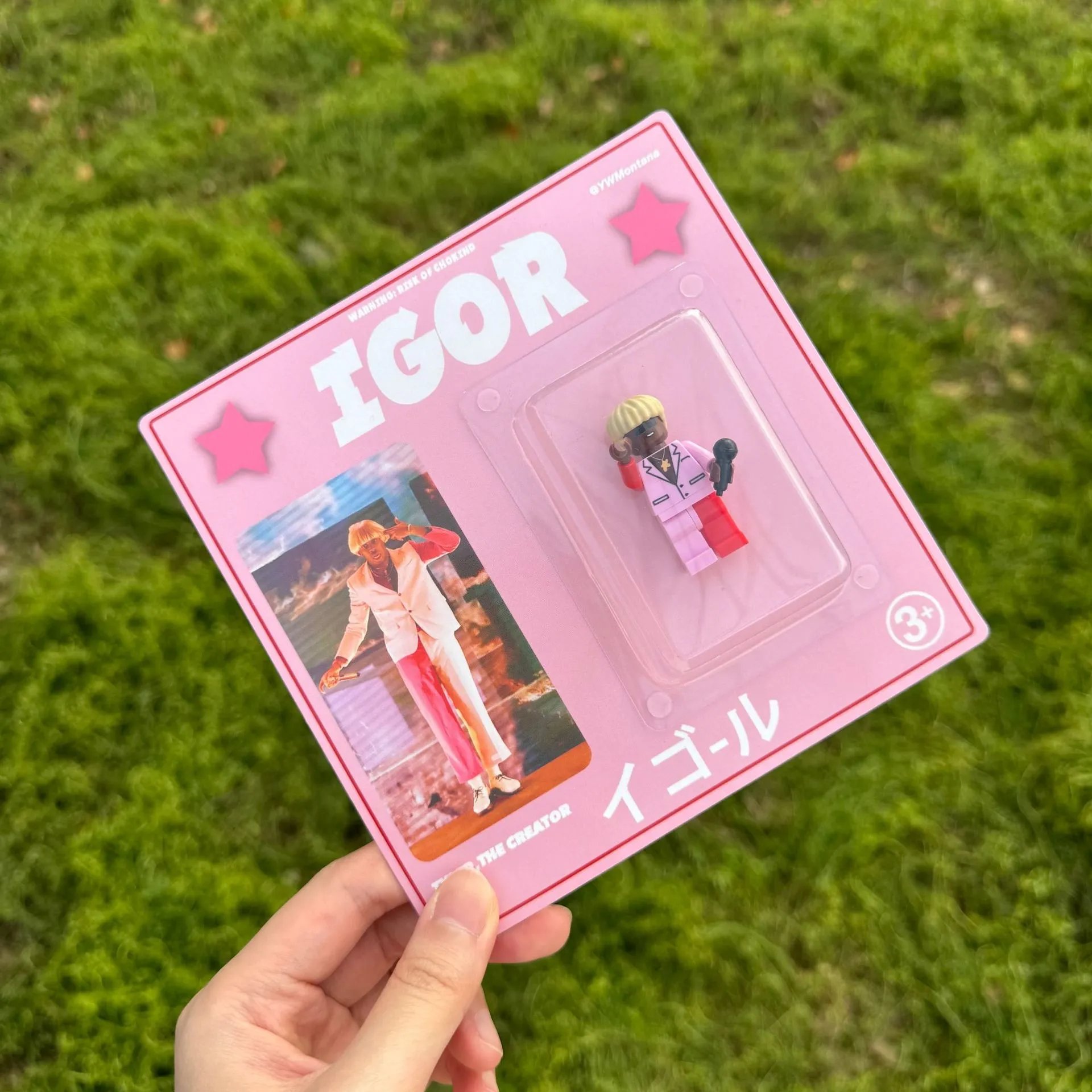 IGOR Mini Figure Pink Collectible Toy