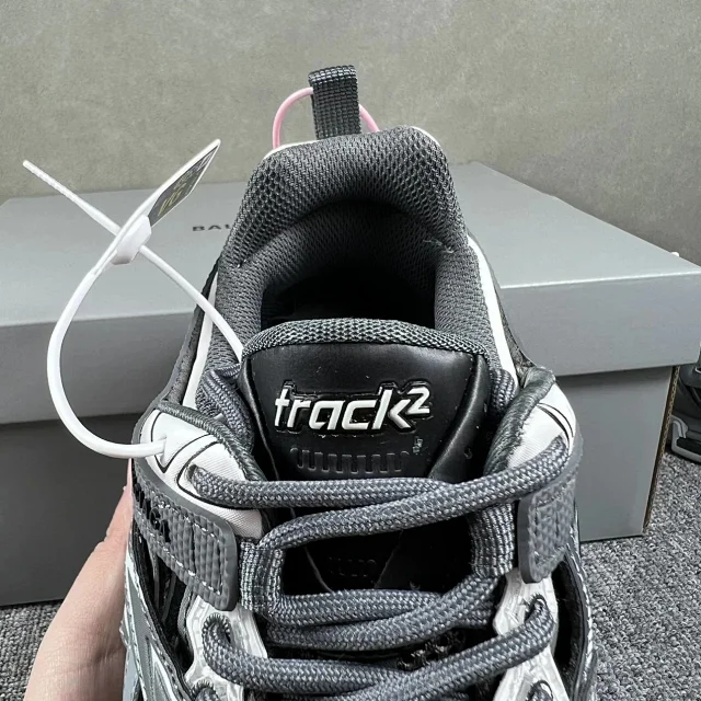 Balenciaga Sneakers Track 2.0 product detail image 26
