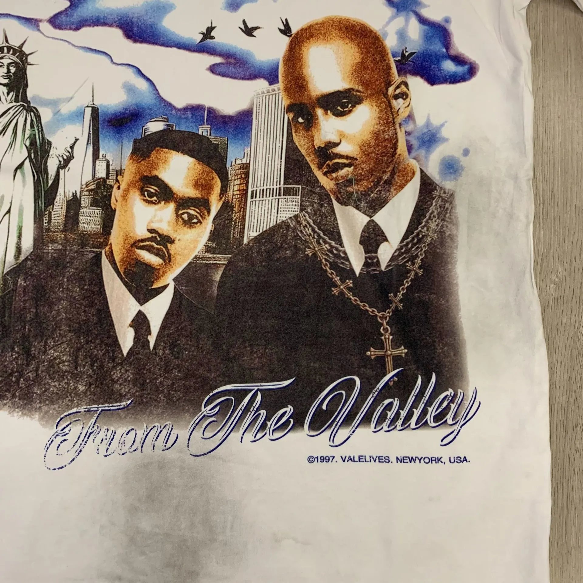 Vale Lives Valley Dreams Black Graphic T-Shirt