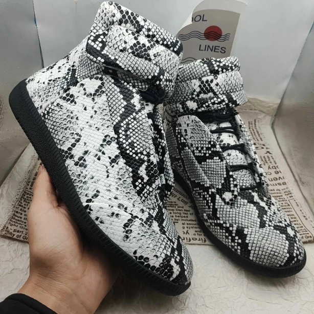 Unbranded Boots Padded-Collar High-Top — 12