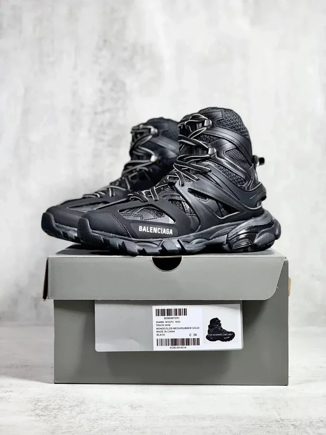 Balenciaga Sneakers Track Hike high-top product detail image 9