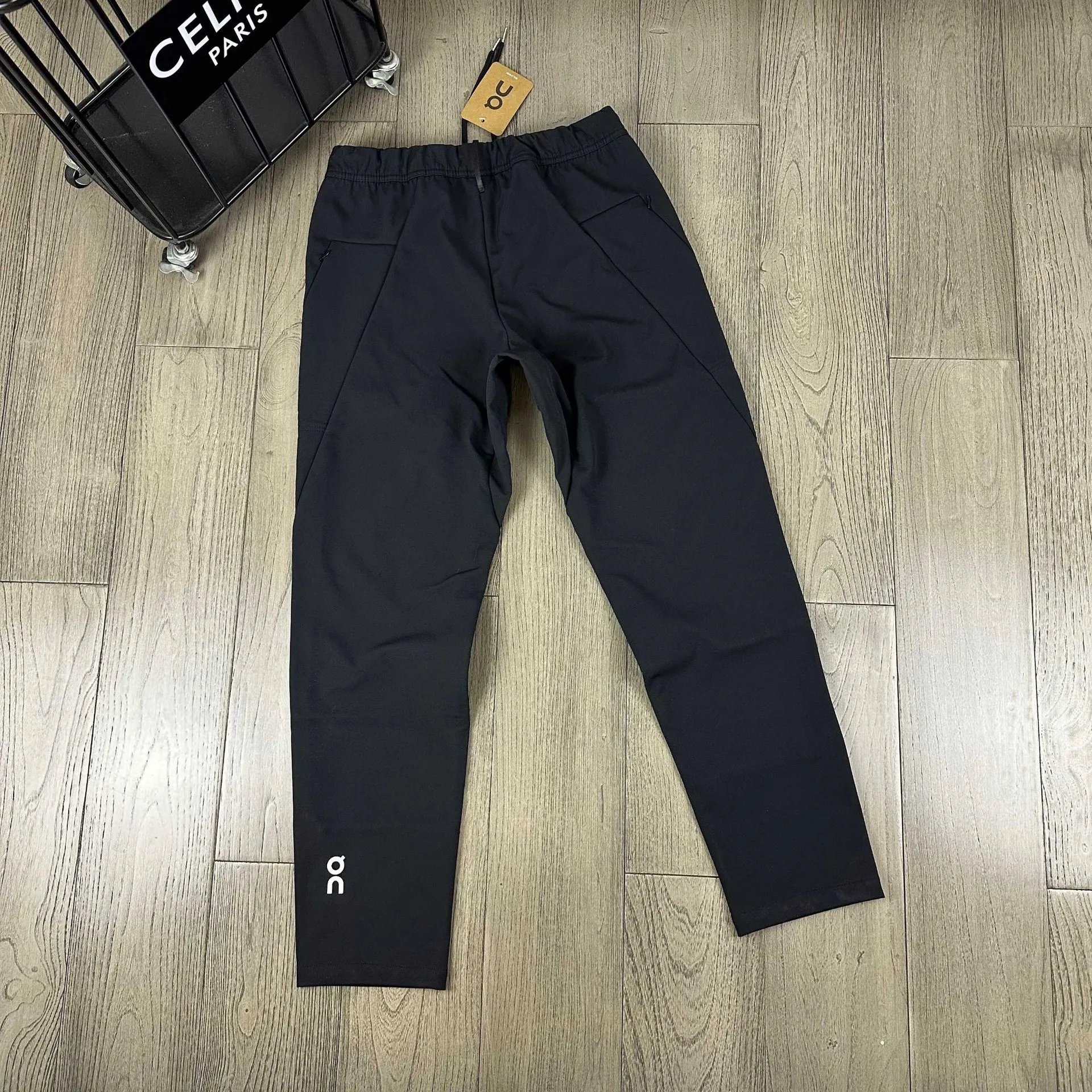 On Trousers Drawstring Tapered Athletic image 3