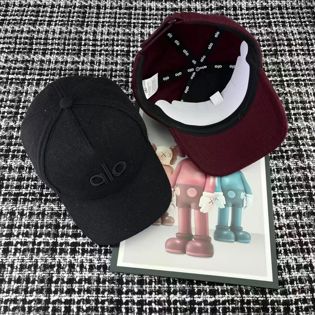 Alo Yoga Hats Embroidered Logo Baseball Cap — Black