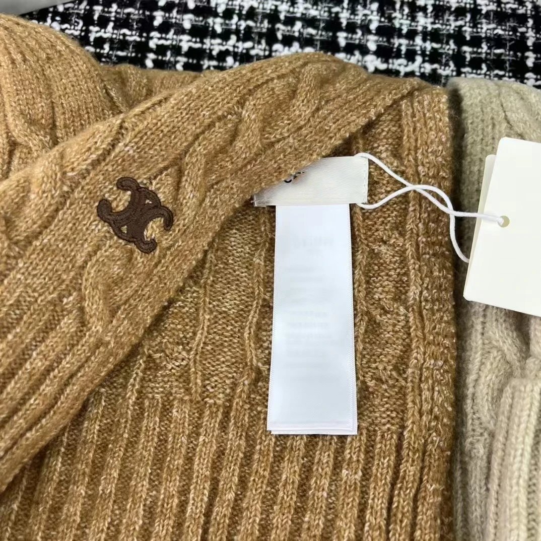 Chanel Cable Knit Gray Beanie And Scarf Set