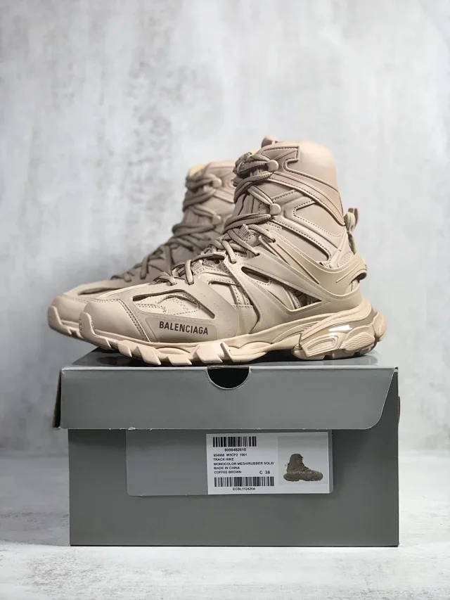 Balenciaga Sneakers Track Hike high-top product detail image 36
