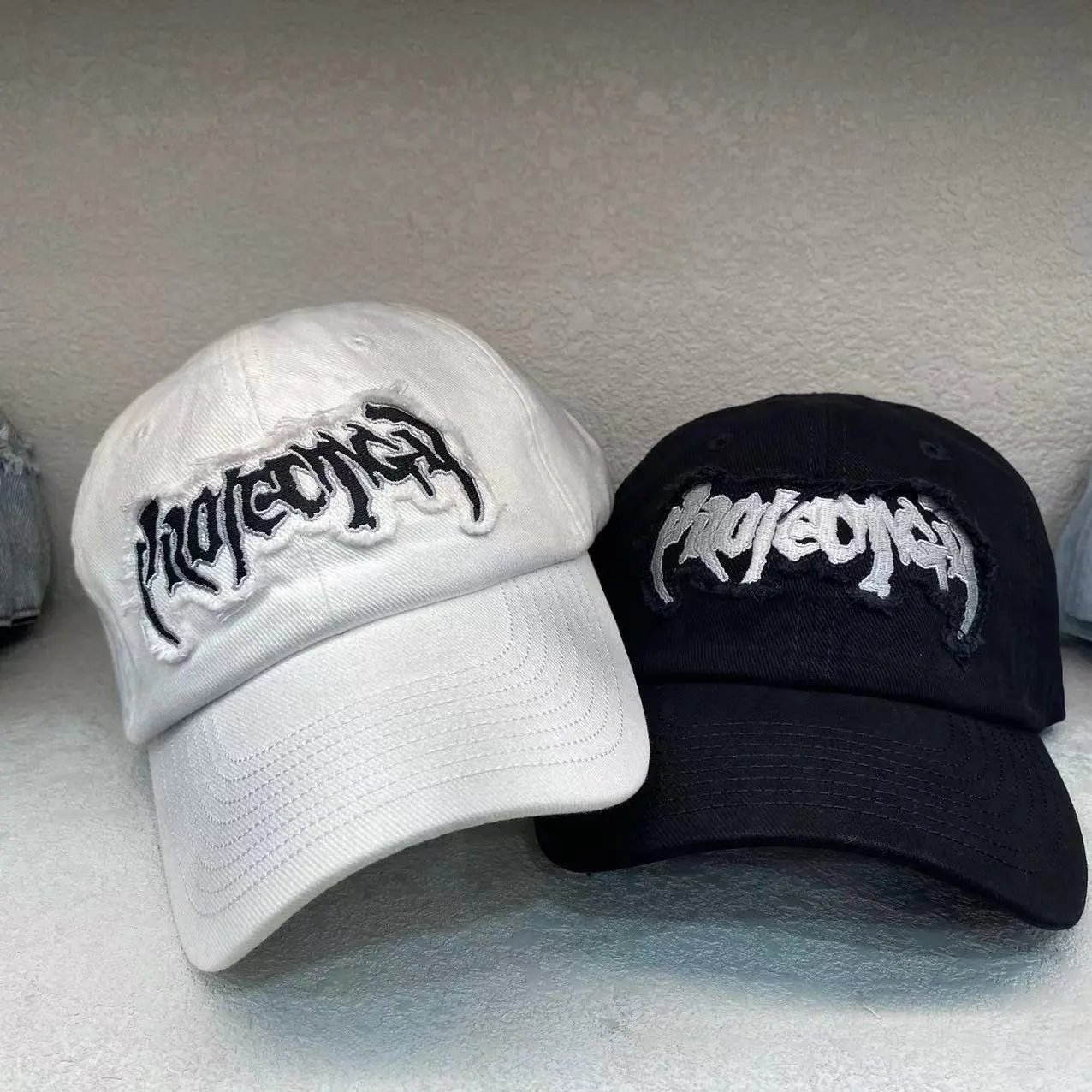 Distressed Embroidered Logo White Black Streetwear Baseball Cap