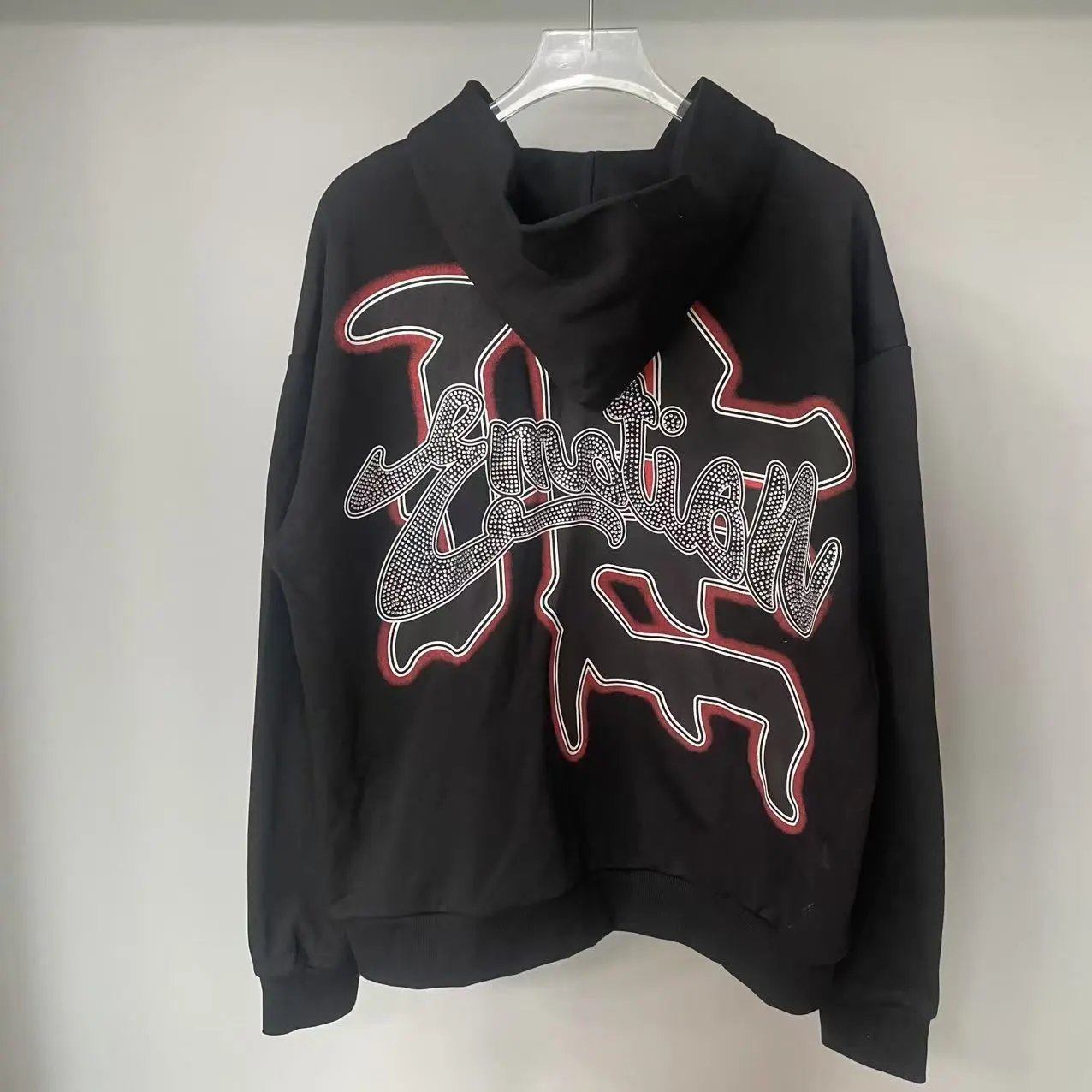 Black Cropped Hoodie With Rhinestone Emotion Graphic Streetwear