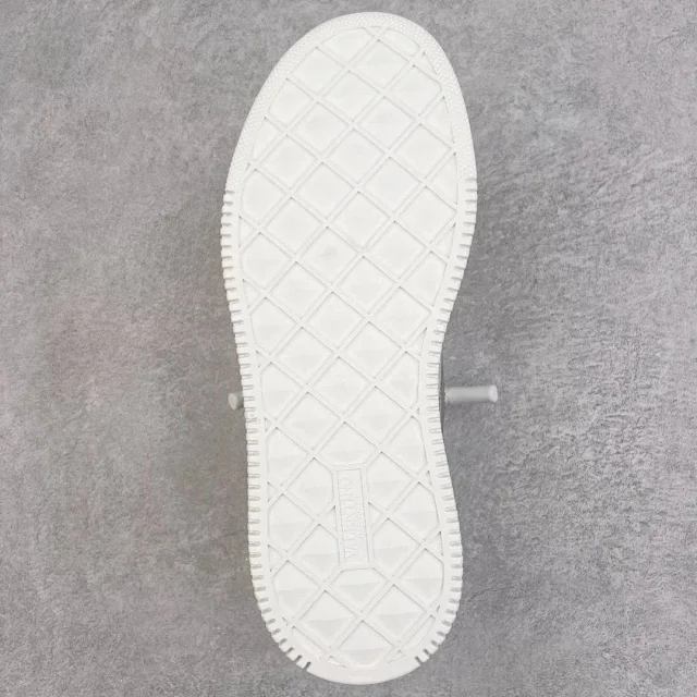 Valentino Garavani Sneakers One Stud XL platform product detail image 9