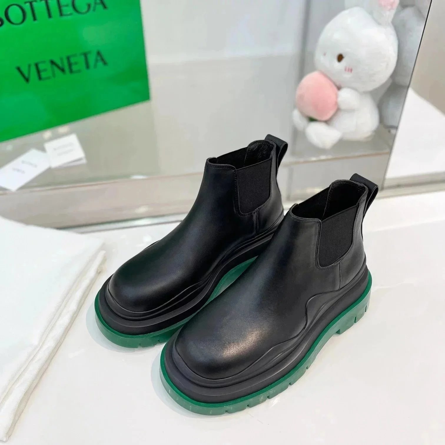 Unbranded Boots Chelsea with Lug Soles — Low-top 5