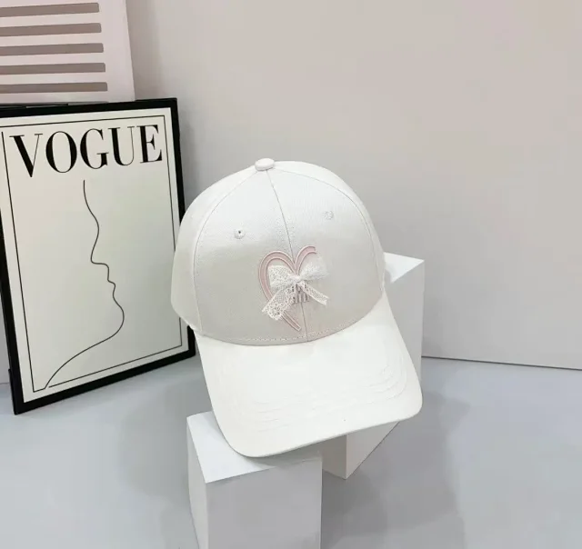 Miu Hats Heart and Lace Bow Baseball Cap product detail image 2