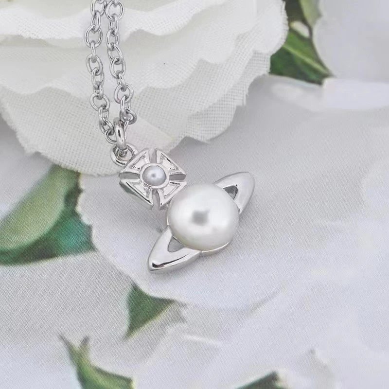 Vivienne Westwood Pearl Orb Pendant Necklace Gold Silver Classic