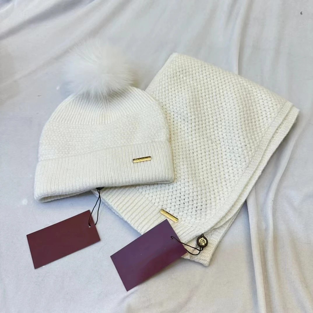 Unbranded Knit Pom-Pom Beanie and Scarf Set image 3