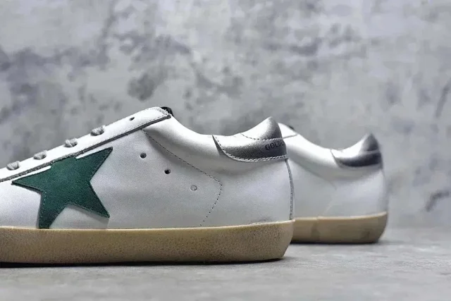 Golden Goose Sneakers Super-Star star-detail product detail image 31