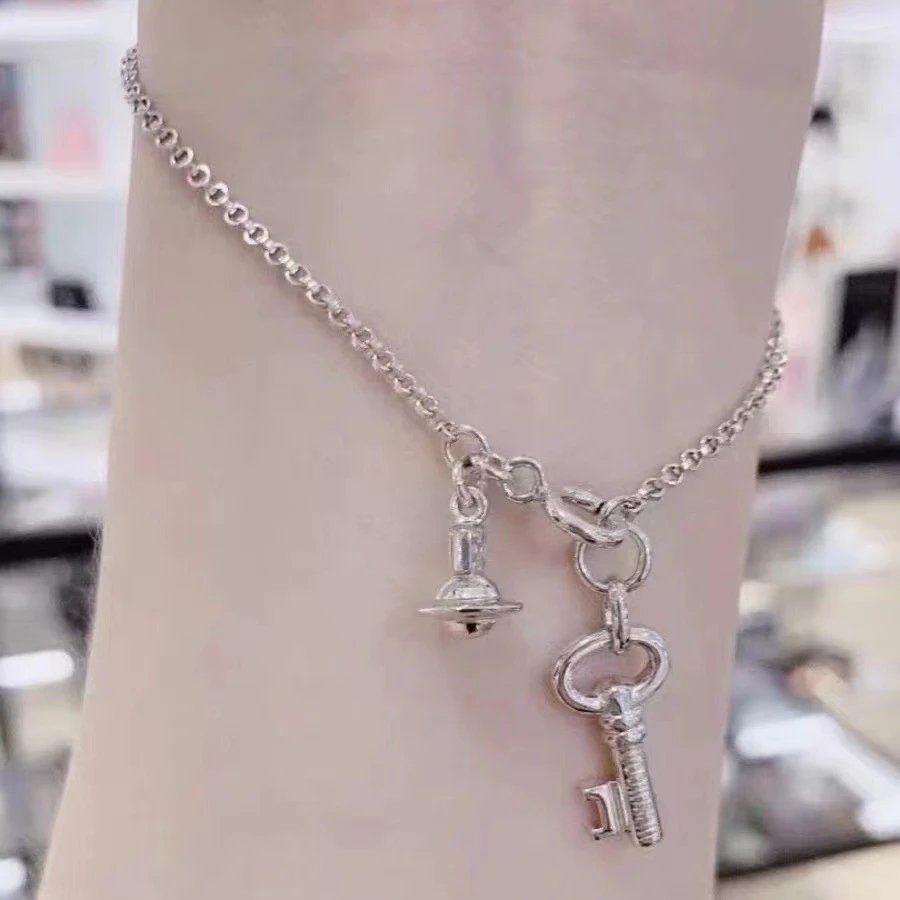 Silver Key Charm Chain Bracelet Silver Vintage Style