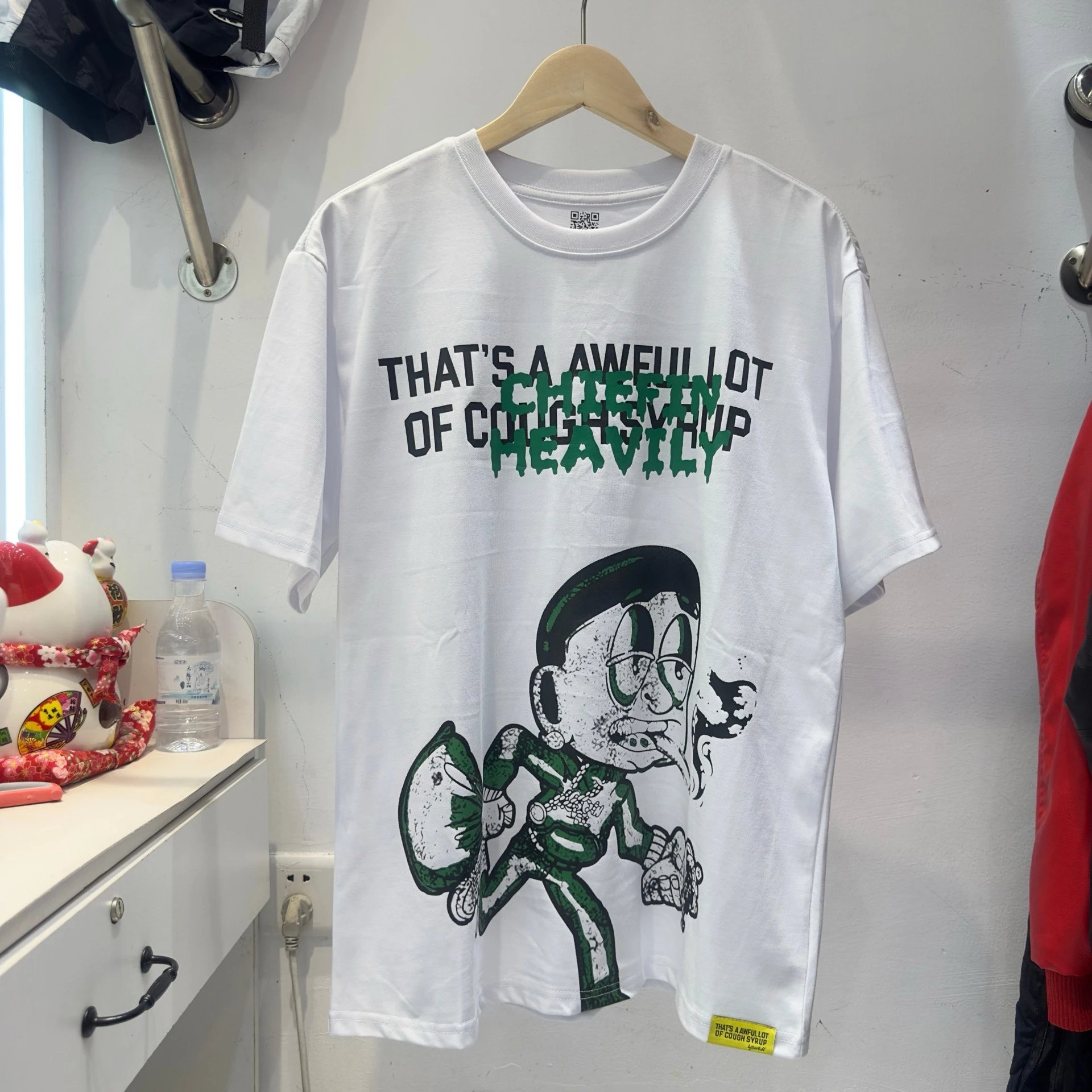 White Graphic Print T-Shirt Green Cartoon Character Streetwear