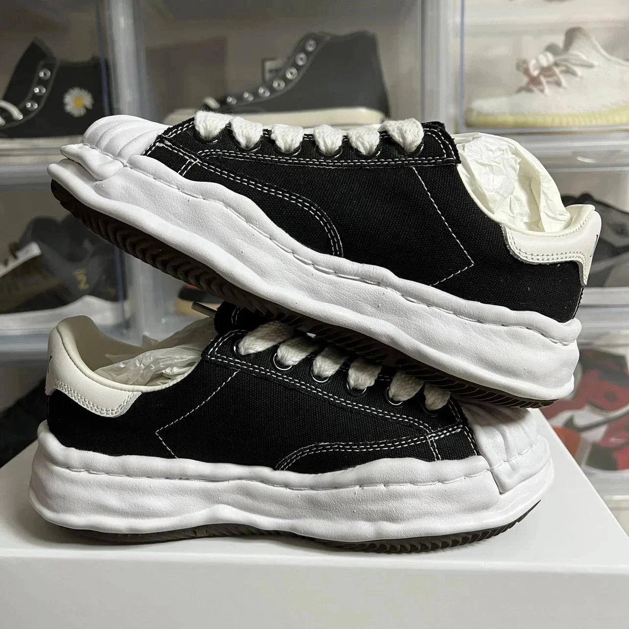 MMY Blakey Black White Casual Sneakers