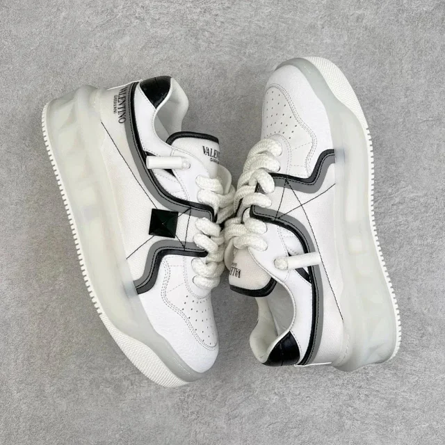 Valentino Garavani Sneakers One Stud XL platform product detail image 3